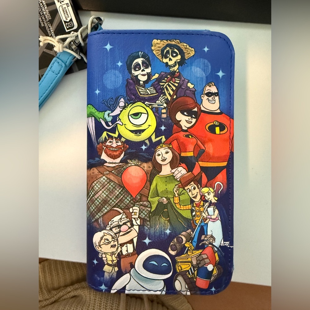 NWT Loungefly Pixar Wallet